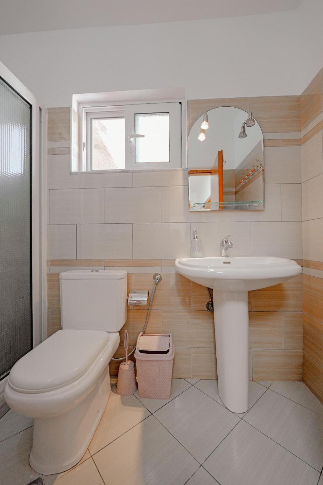 Apartment Ajla Sarande