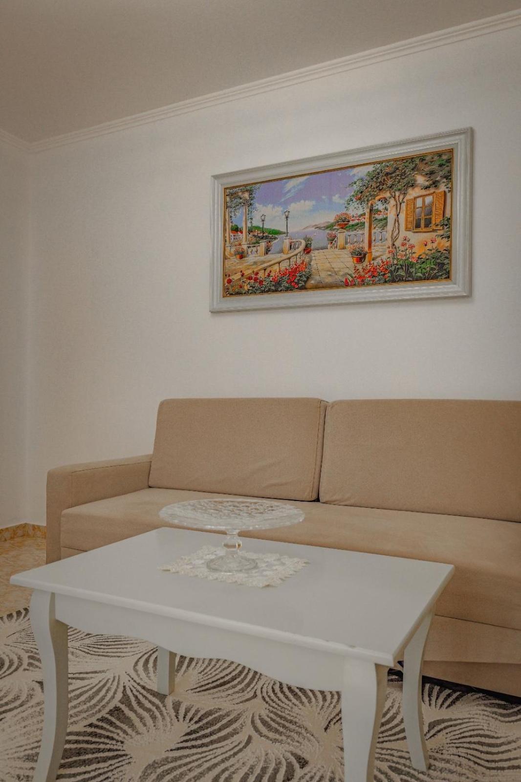 Apartment Ajla Sarande