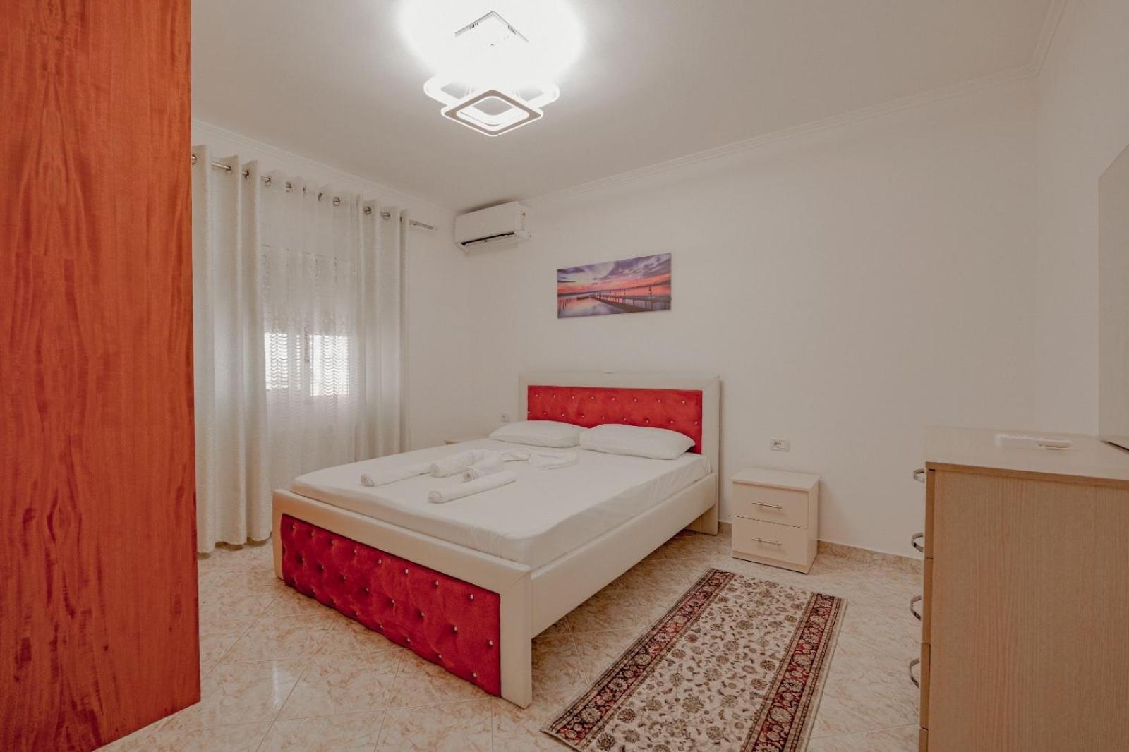 Ajla Apartment